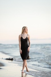 michigan-beach-senior-portrait-girl
